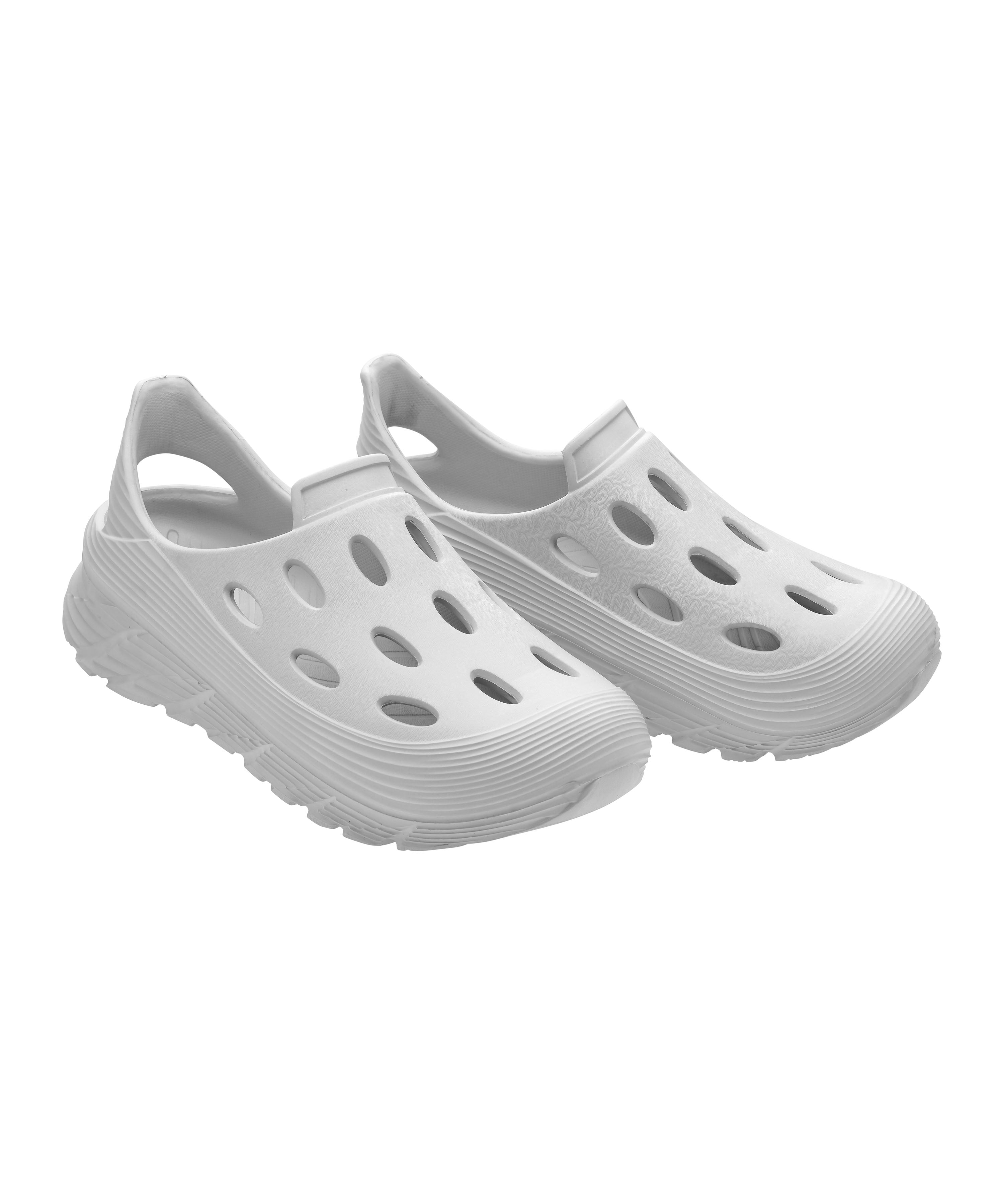ShadowStride Clogs