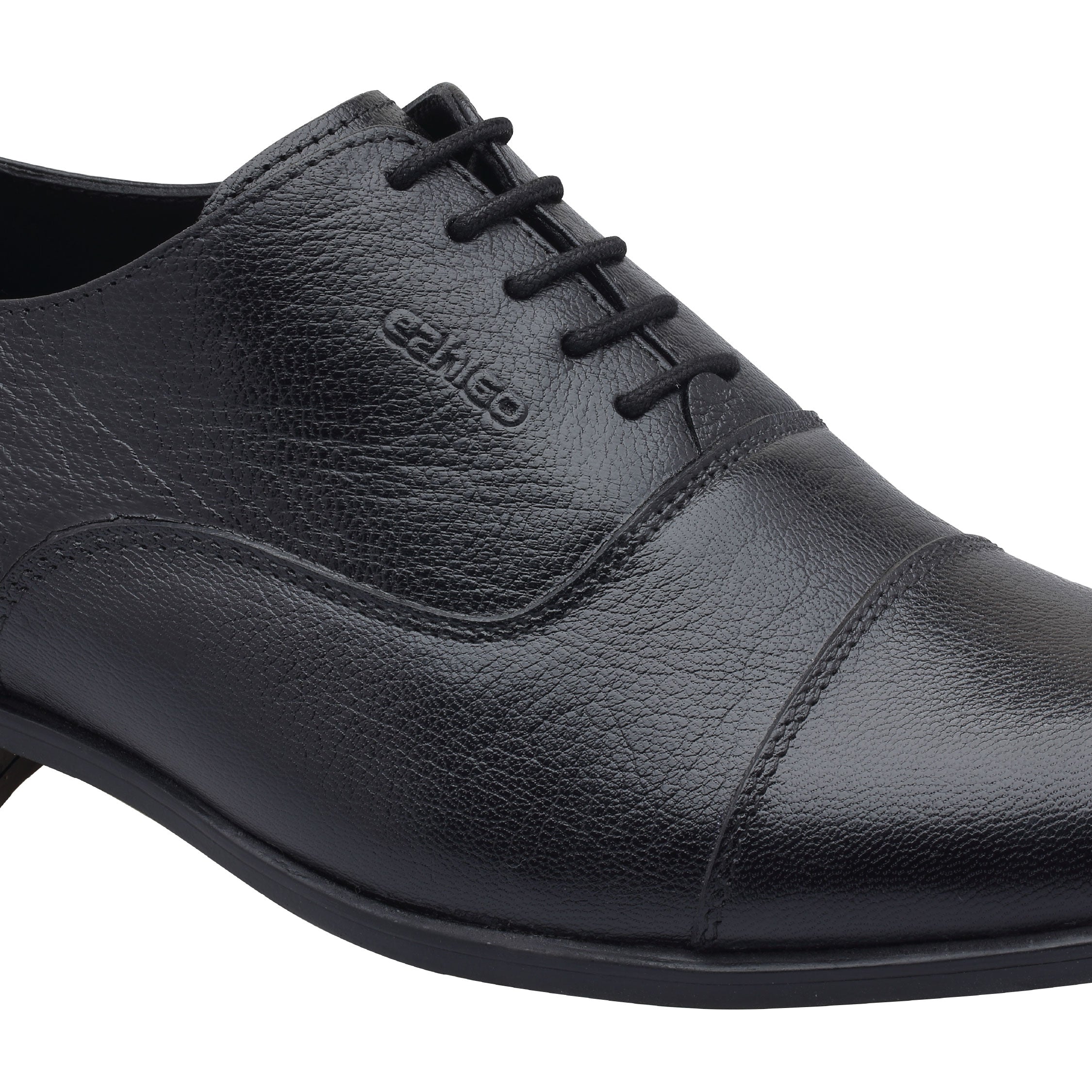 Ezhigo Men’s Cap-Toe Leather Formal Shoe